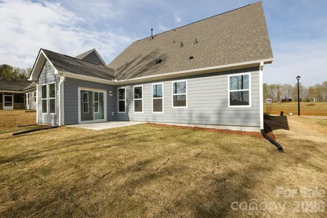 109 Spring Hollow Mill Spring NC 28756