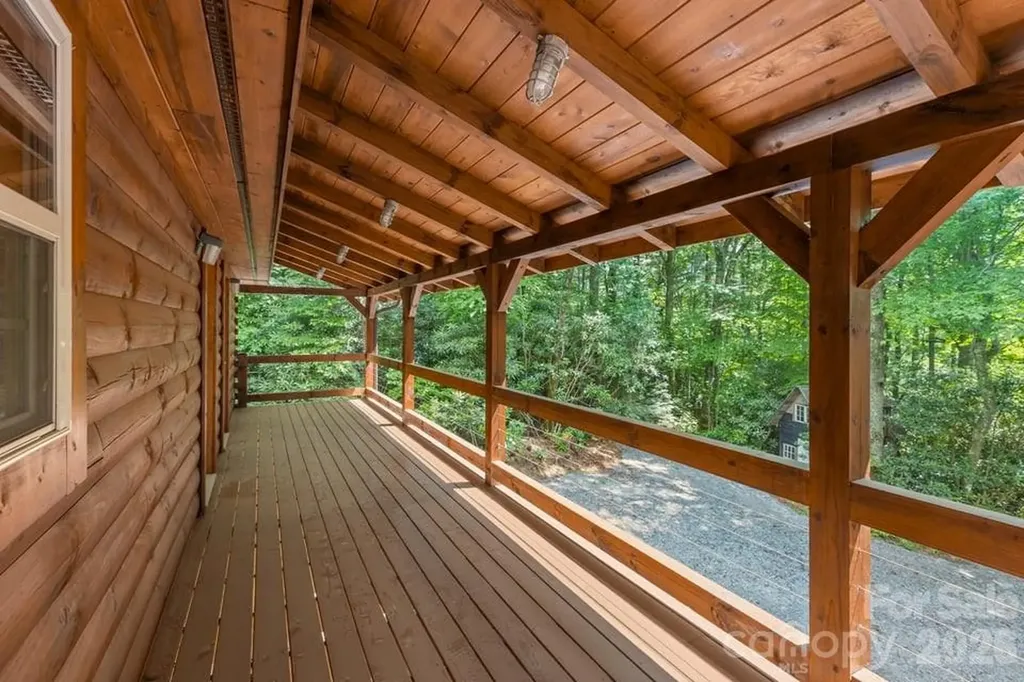 4435 Flat Mountain Road Highlands NC 28741
