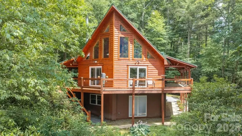 4435 Flat Mountain Road Highlands NC 28741