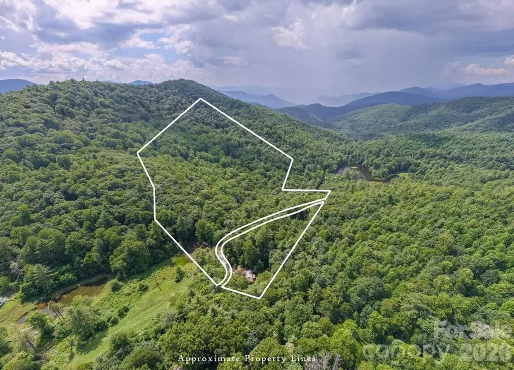 4435 Flat Mountain Road Highlands NC 28741