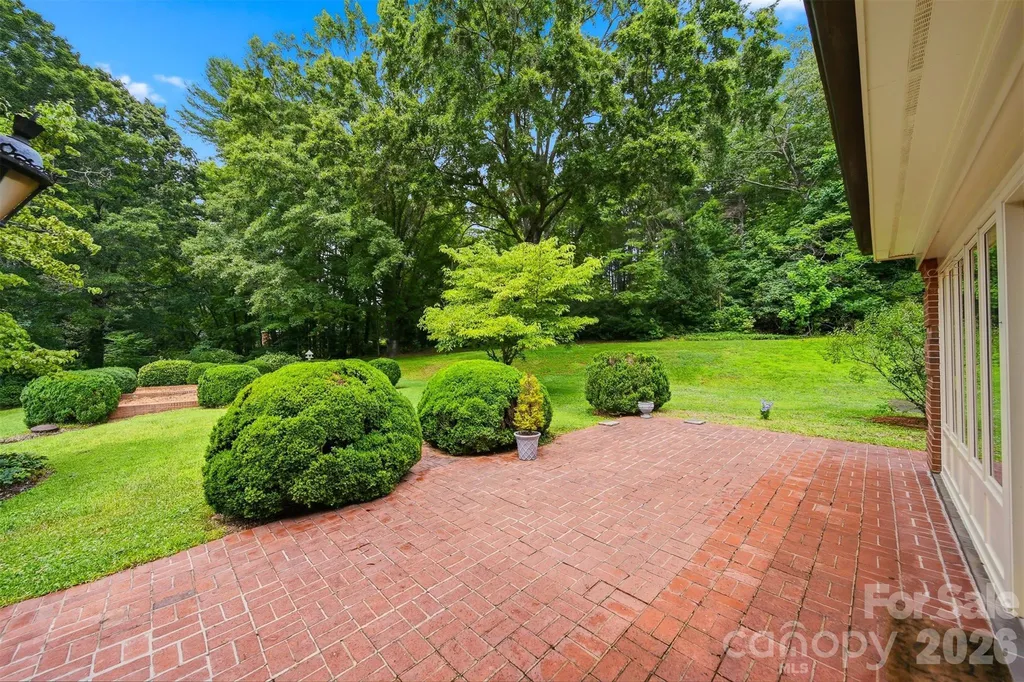 2373 Wilkesboro Boulevard Lenoir NC 28645