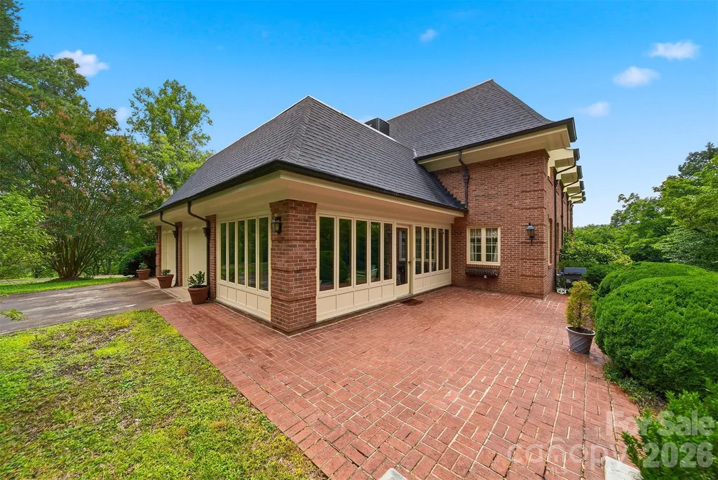 2373 Wilkesboro Boulevard Lenoir NC 28645