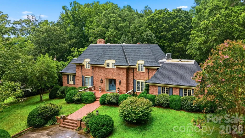 2373 Wilkesboro Boulevard Lenoir NC 28645