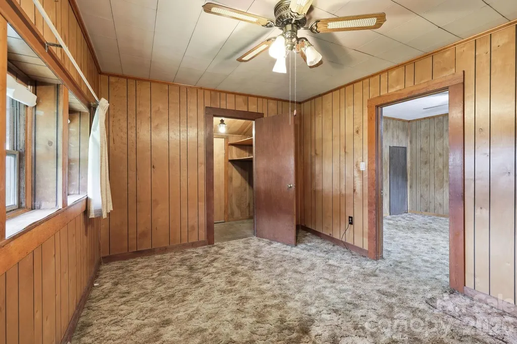 209 Virginia Avenue Marion NC 28752