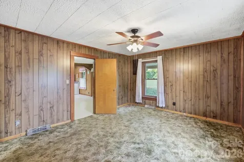 209 Virginia Avenue Marion NC 28752