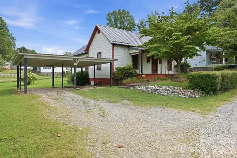 209 Virginia Avenue Marion NC 28752