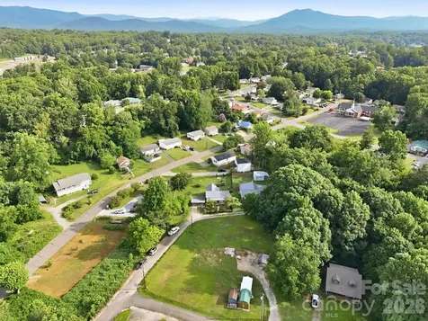 209 Virginia Avenue Marion NC 28752