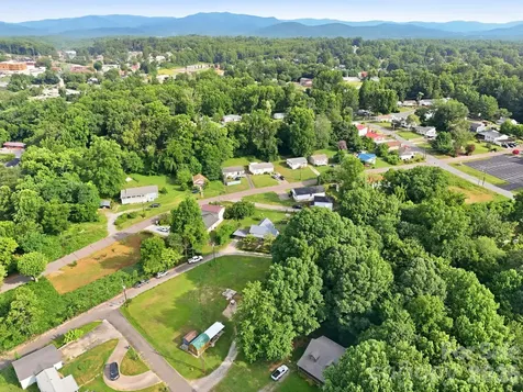 209 Virginia Avenue Marion NC 28752