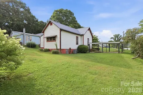 209 Virginia Avenue Marion NC 28752