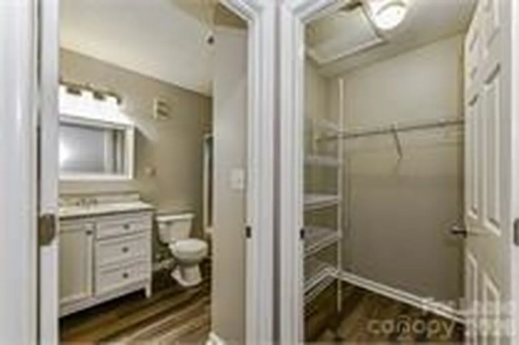238 Hoskins Mill Lane Charlotte NC 28208