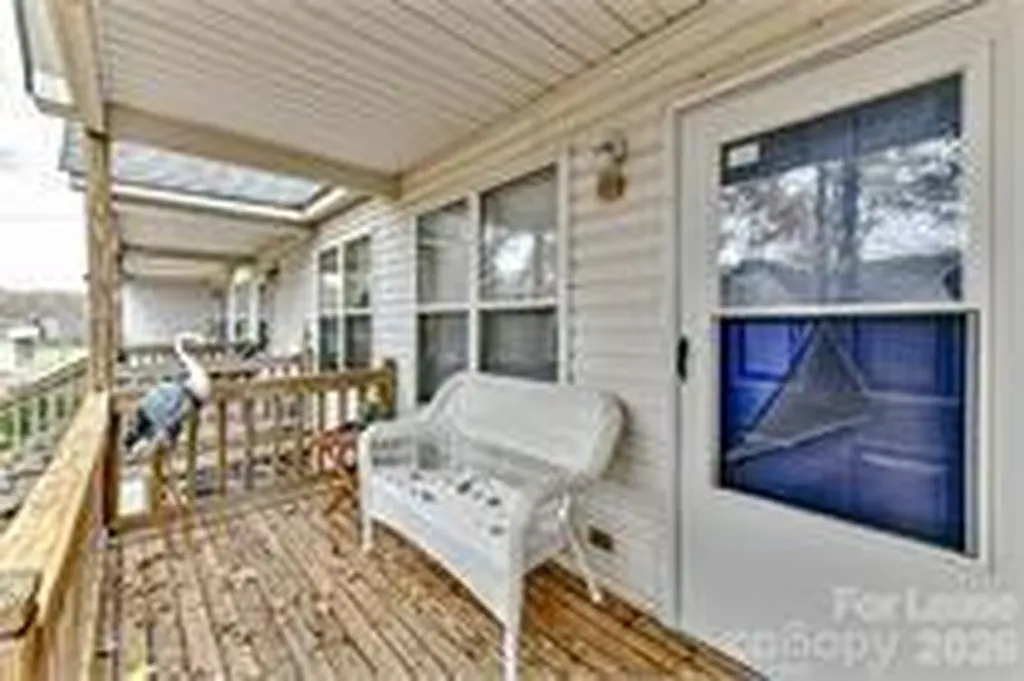 238 Hoskins Mill Lane Charlotte NC 28208