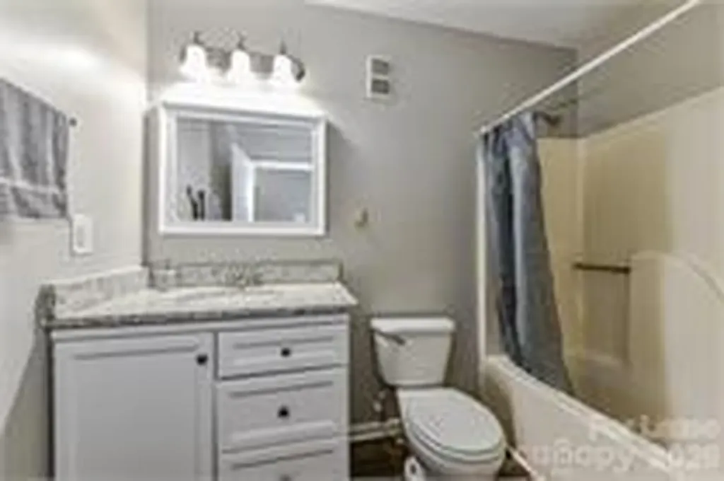 238 Hoskins Mill Lane Charlotte NC 28208