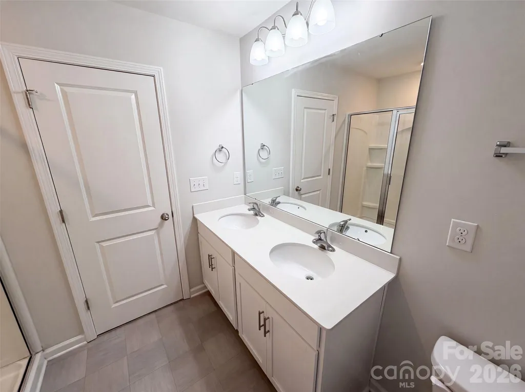 2014 Tarzi Lane Charlotte NC 28215