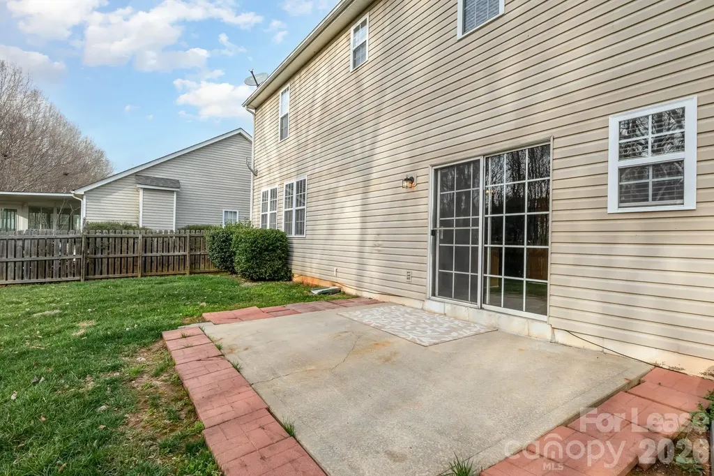 17304 Commons Crossing Drive Charlotte NC 28277