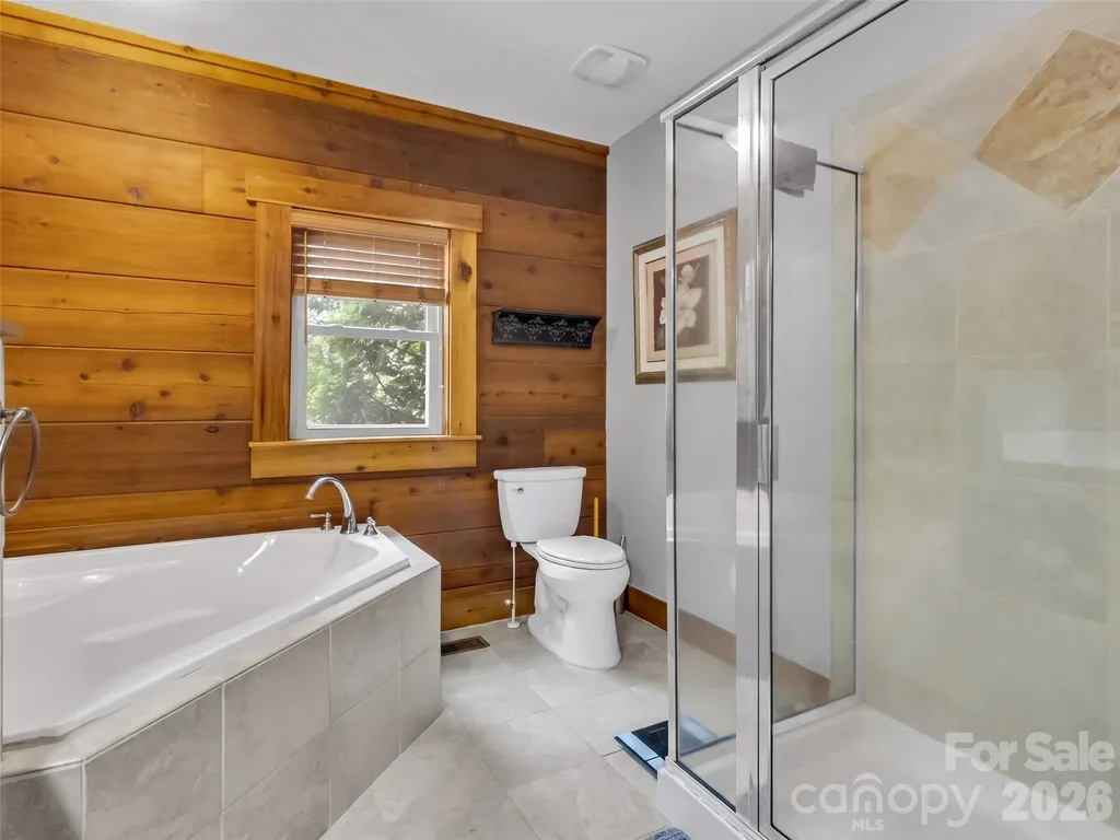 3214 Big Laurel Road Waynesville NC 28785