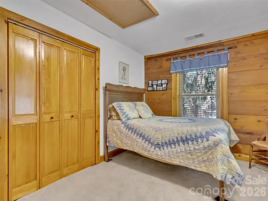 3214 Big Laurel Road Waynesville NC 28785