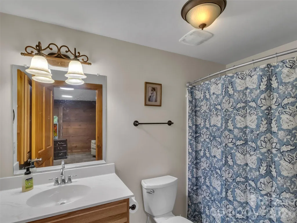 3214 Big Laurel Road Waynesville NC 28785