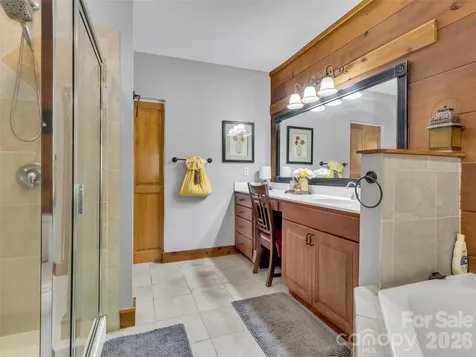 3214 Big Laurel Road Waynesville NC 28785