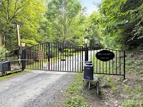 3214 Big Laurel Road Waynesville NC 28785