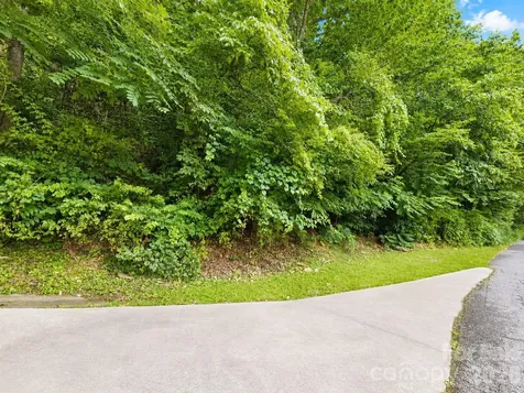 350 Mountain View Drive Maggie Valley NC 28751