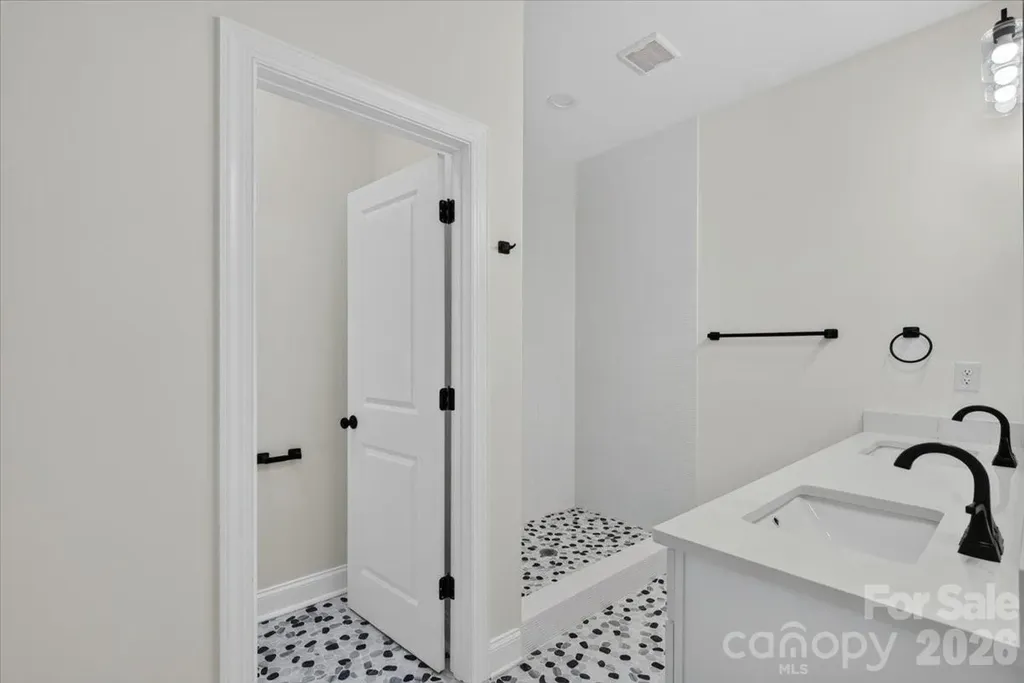 228 Hillside Avenue SW Concord NC 28025
