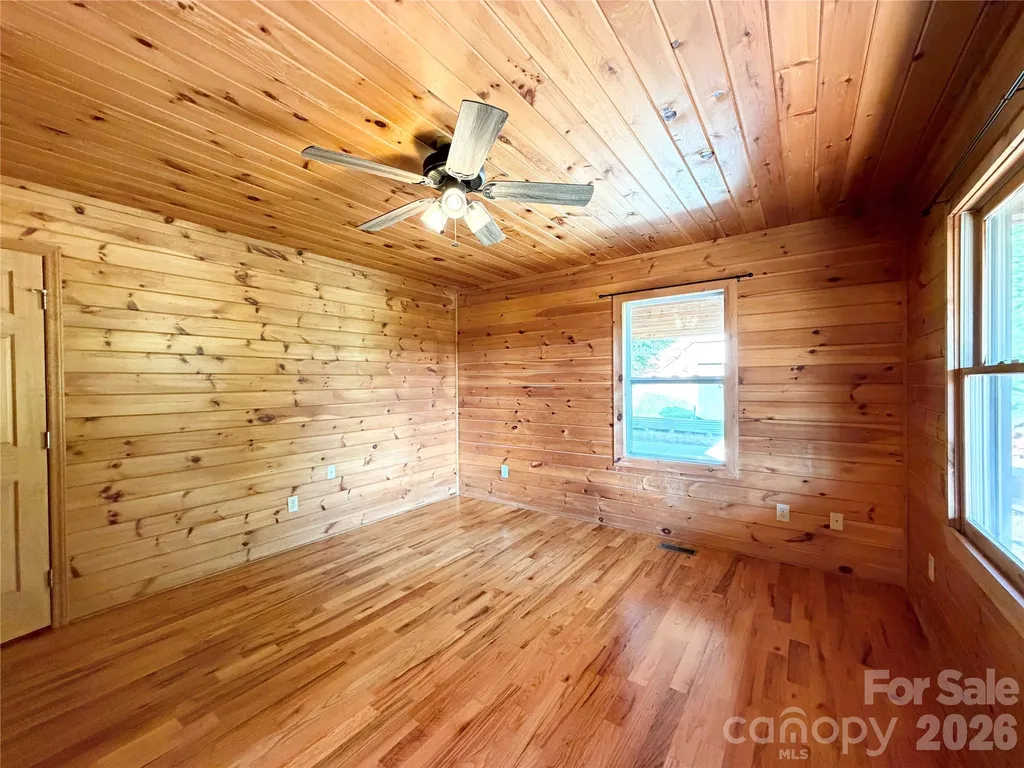 3430 Tranquil Hills Drive Lenoir NC 28645