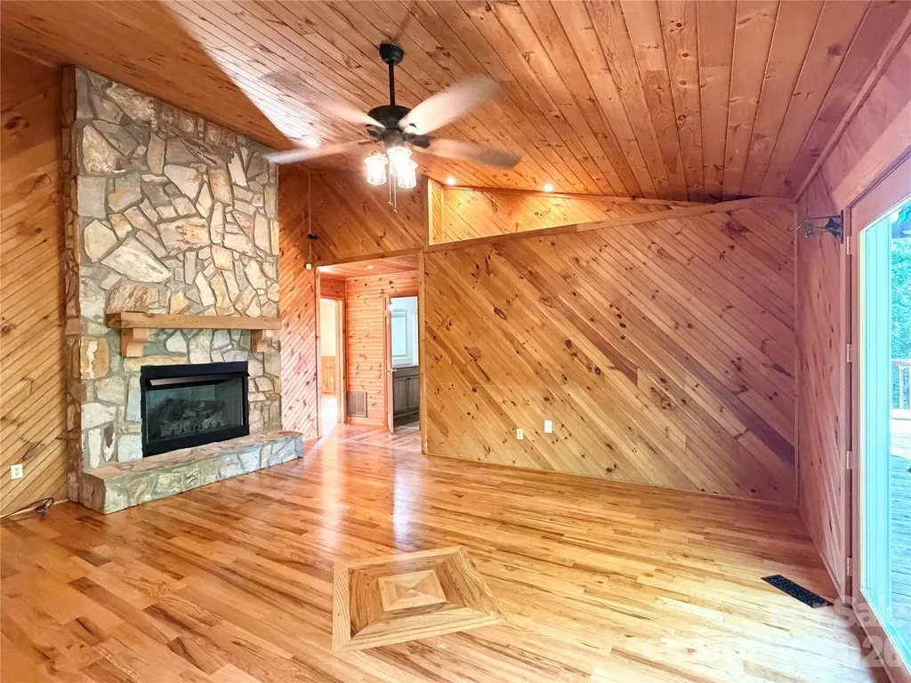 3430 Tranquil Hills Drive Lenoir NC 28645