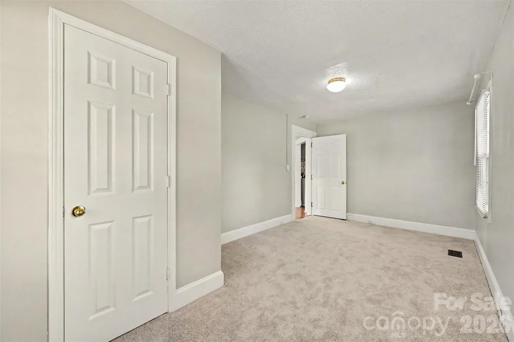 1309 Dearborn Avenue Charlotte NC 28206