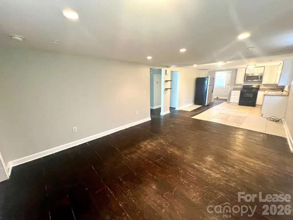 922 Ambassador Street Charlotte NC 28208