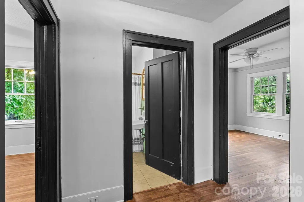35 Northview Street Asheville NC 28801