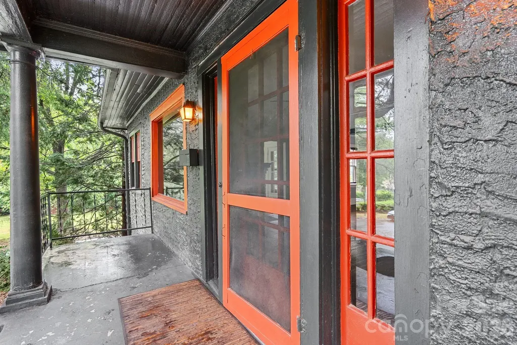 35 Northview Street Asheville NC 28801