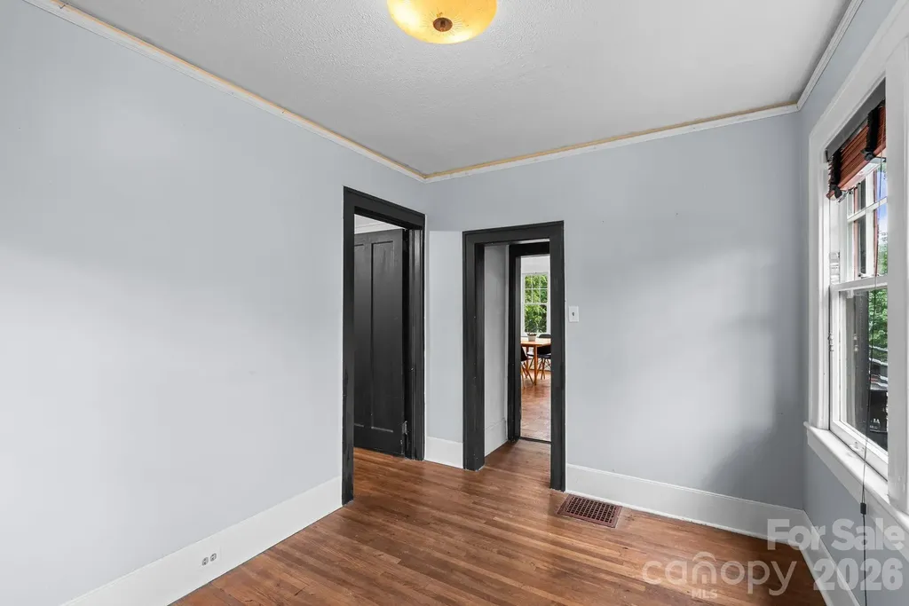 35 Northview Street Asheville NC 28801