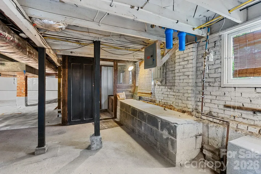 35 Northview Street Asheville NC 28801