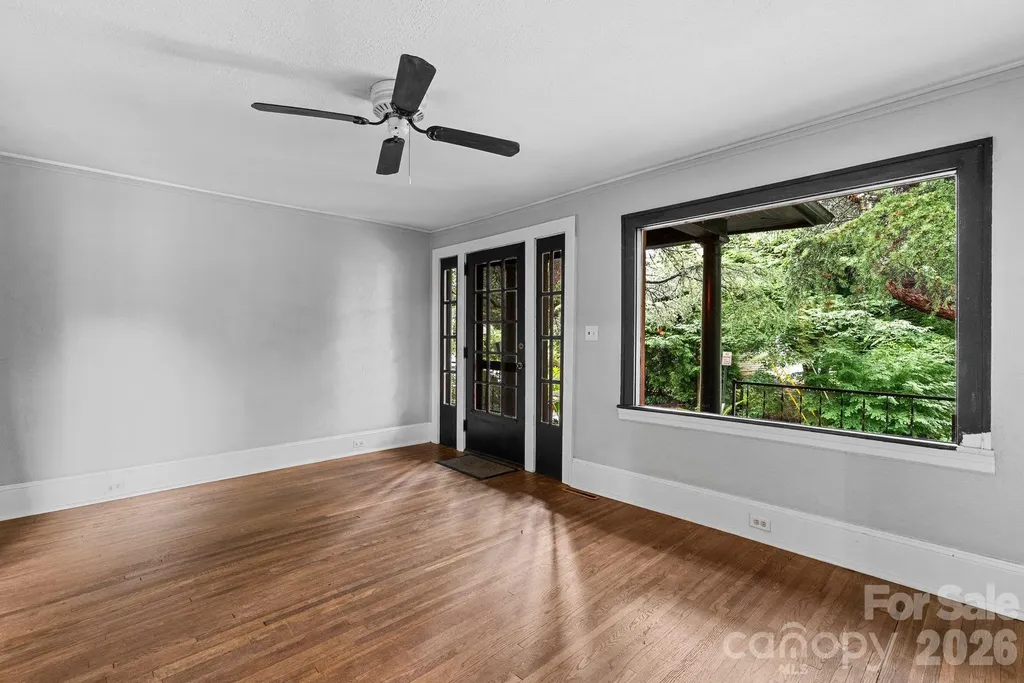 35 Northview Street Asheville NC 28801