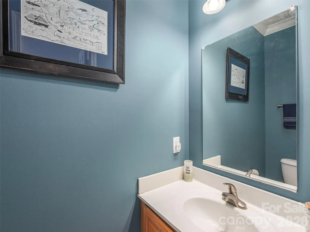 527 East Street Candler NC 28715