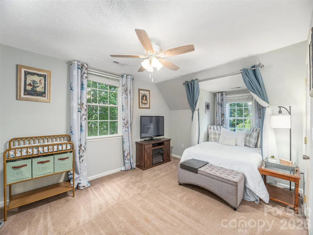 527 East Street Candler NC 28715