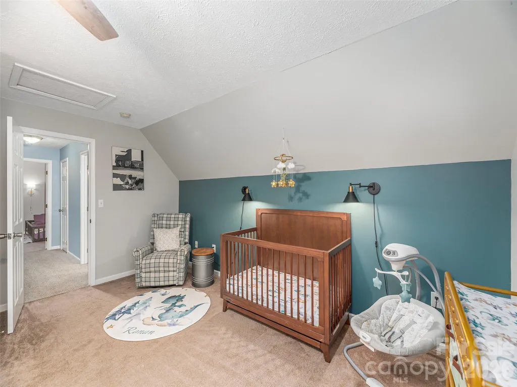 527 East Street Candler NC 28715