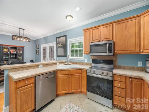 527 East Street Candler NC 28715