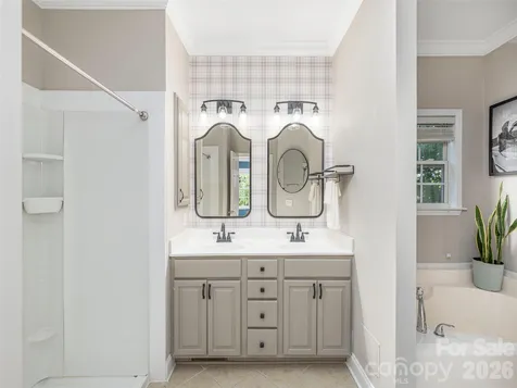 527 East Street Candler NC 28715