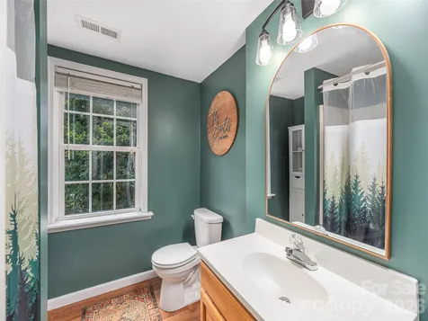 527 East Street Candler NC 28715