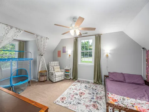 527 East Street Candler NC 28715