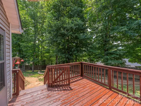 527 East Street Candler NC 28715