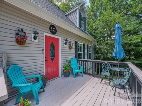 527 East Street Candler NC 28715