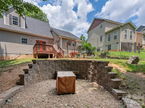 527 East Street Candler NC 28715
