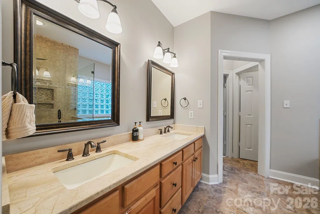 4437 Shannamara Drive Matthews NC 28104
