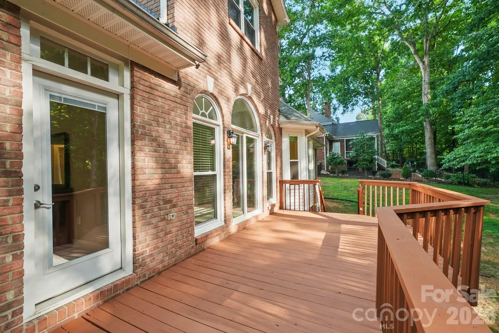 4437 Shannamara Drive Matthews NC 28104