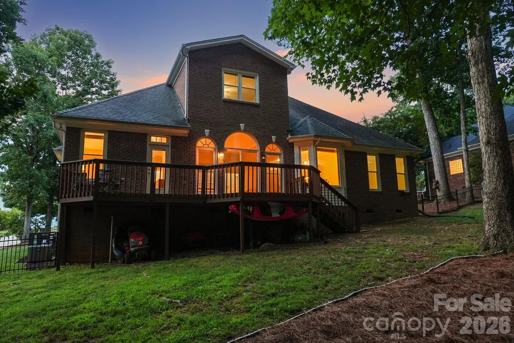 4437 Shannamara Drive Matthews NC 28104
