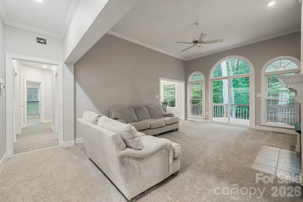 4437 Shannamara Drive Matthews NC 28104