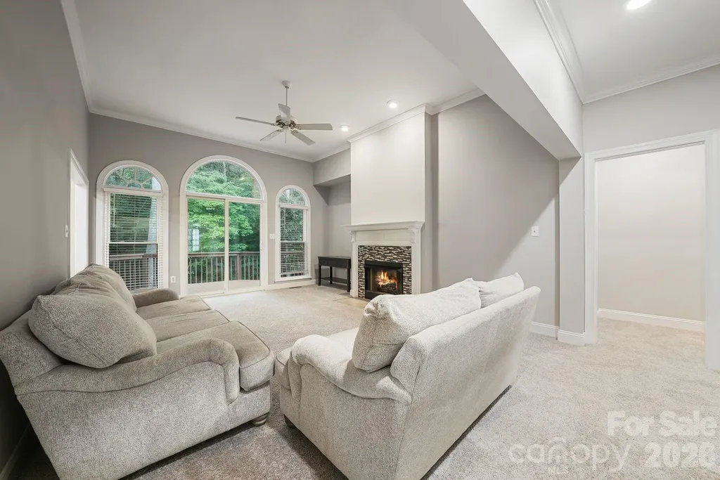 4437 Shannamara Drive Matthews NC 28104