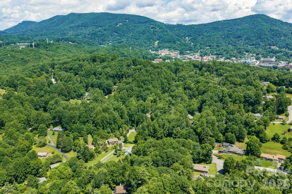 121 Horseshoe Drive Boone NC 28607